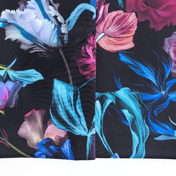 TED BAKER London Dabah Pencil skirt women size 2 US Small 4-6 Dark Floral Print - Picture 3 of 16